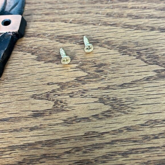 Copper Tulips in a Basket Floral Key Holder, 5 hooks w/screws - Picture 3 of 6